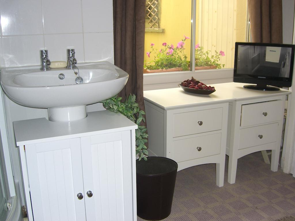 Citadel House Hotel Плимът Екстериор снимка